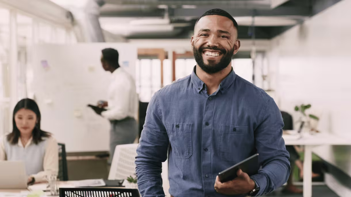 media-image-career-business-manager-libf_eyoqpd