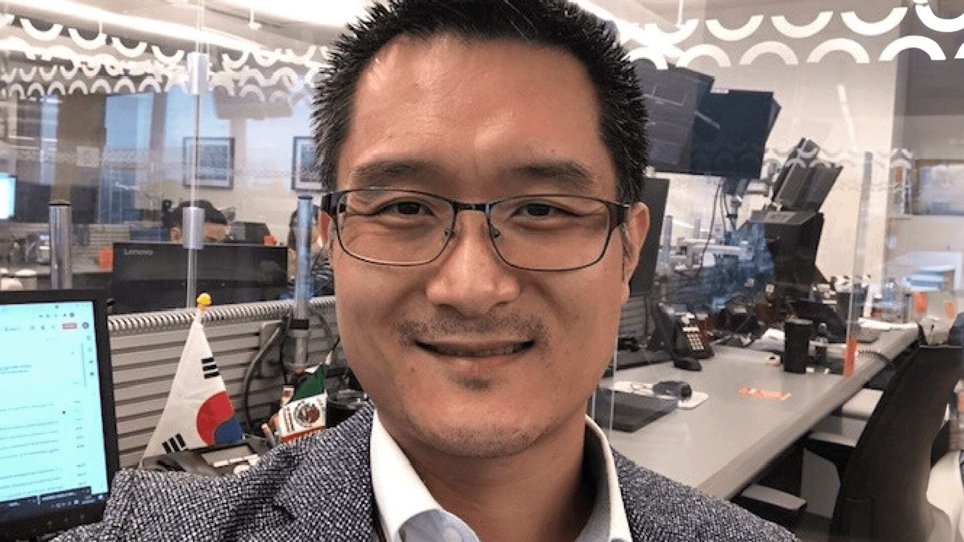 Headshot of Kang Min-Kyoung (Calvin)