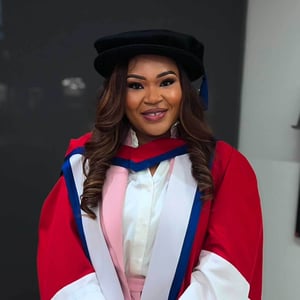 Headshot of Glory Aigbedion, Walbrook Graduate