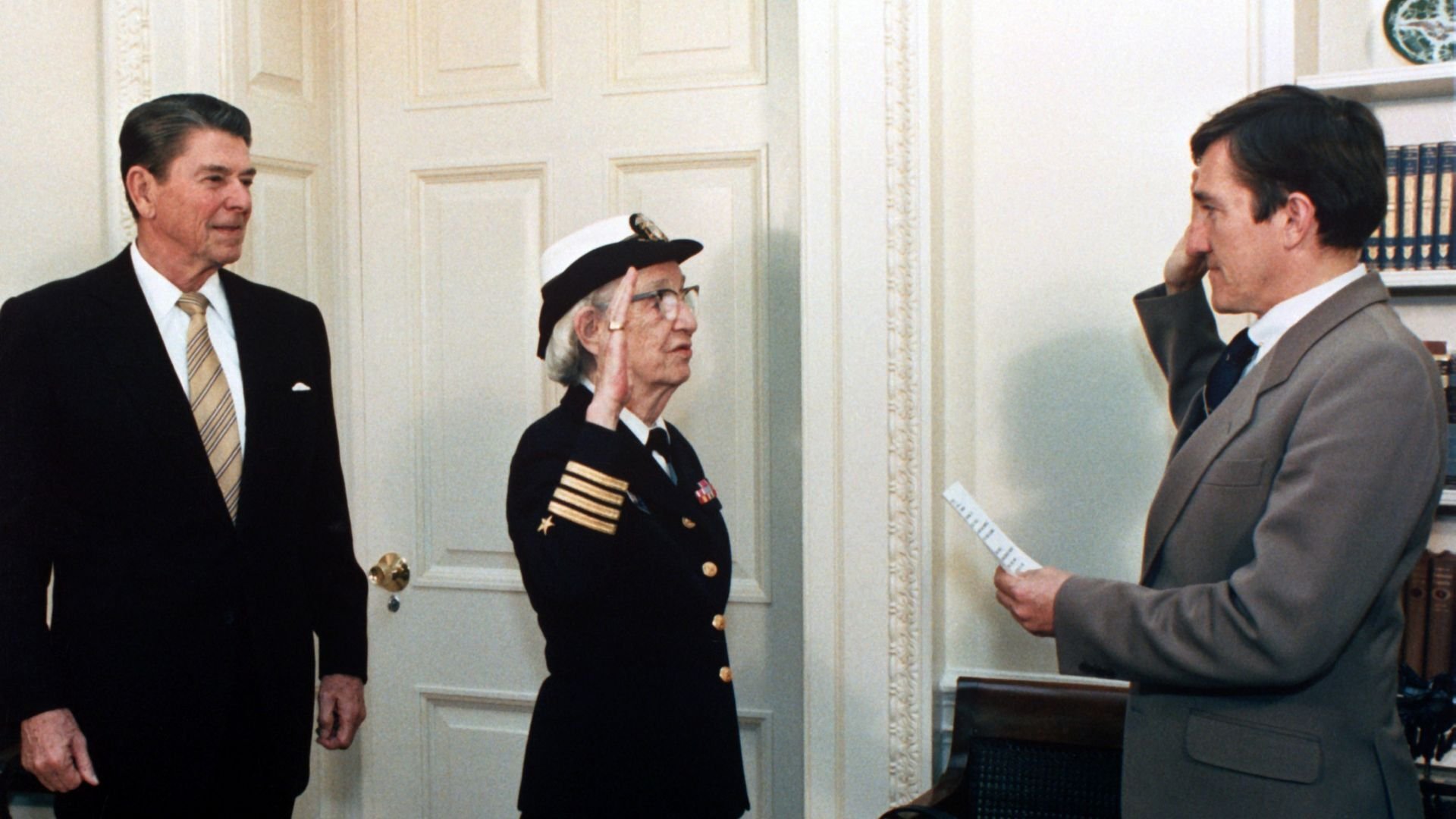 Photo of Grace Hopper being promoted to Commodore