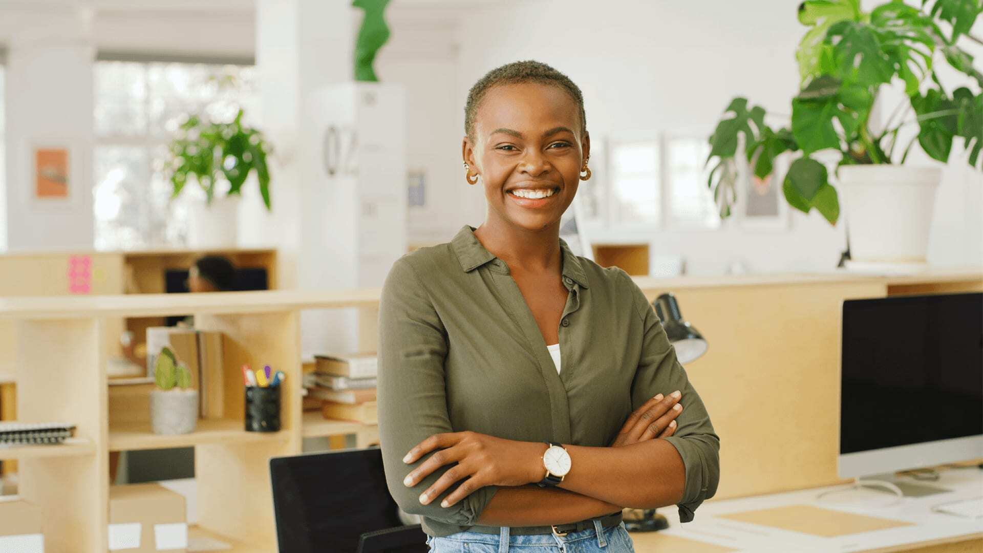 Developer following an agile manifesto to develop software using Python programming and other languages.