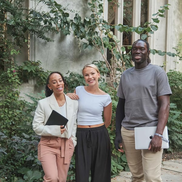 Hero-Walbrook-International-Students_ktw8dy