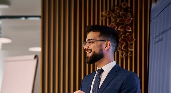 hero-image-pdp-msc-business-and-management-banking-and-finance_walbrook_ds1kij-1-1