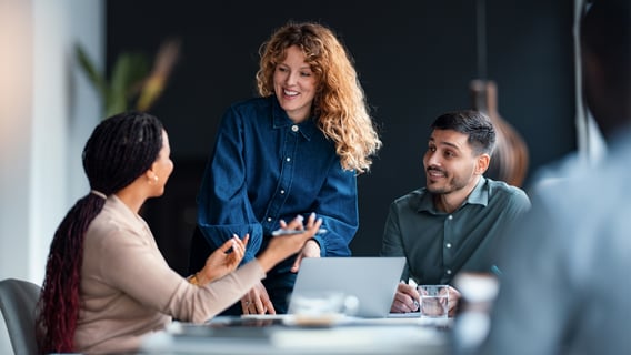 media-image-senior-marketing-director_walbrook_h2yzuz