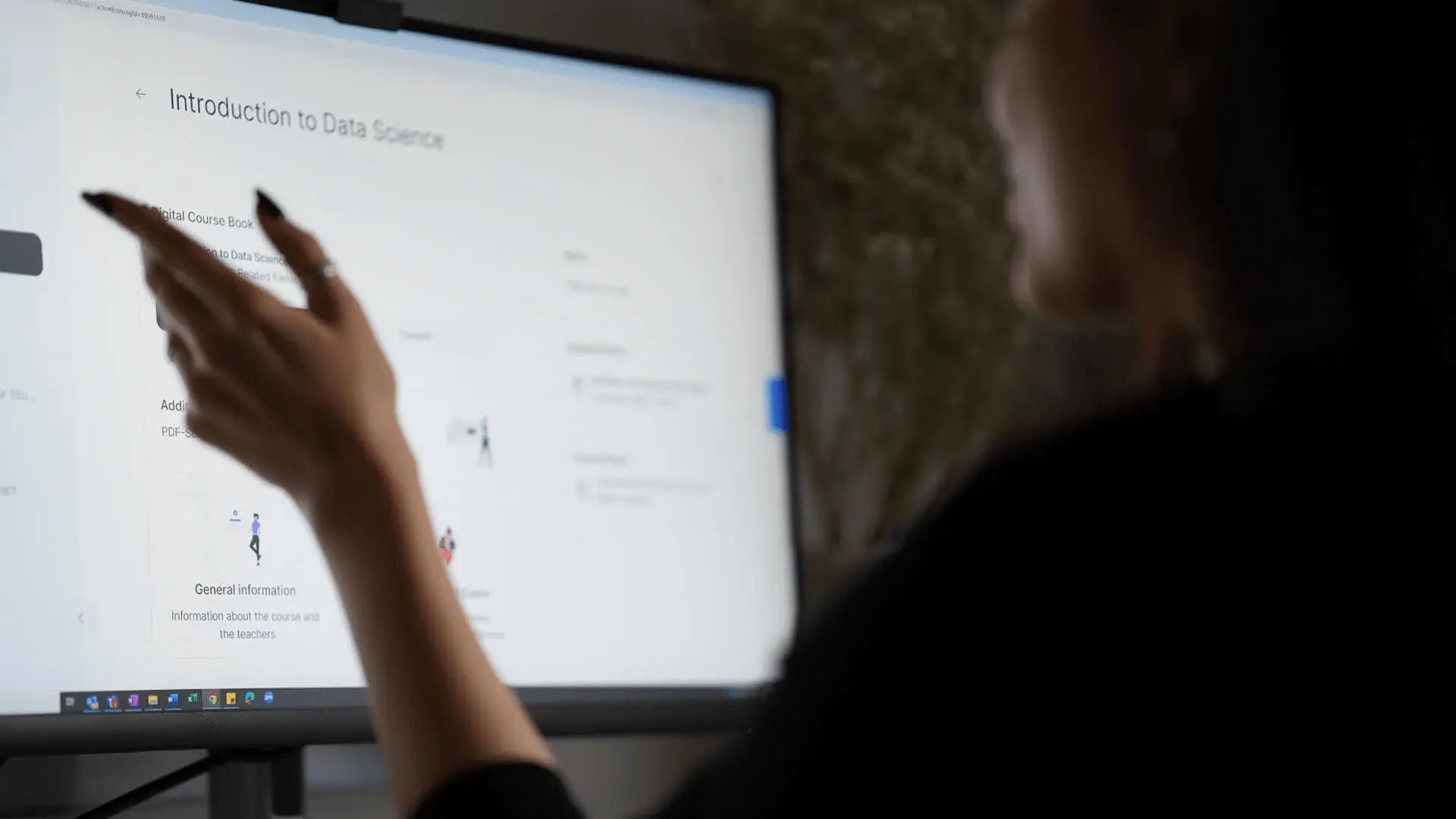 media-image-degree-awarding-powers-Walbrook_gjwexf