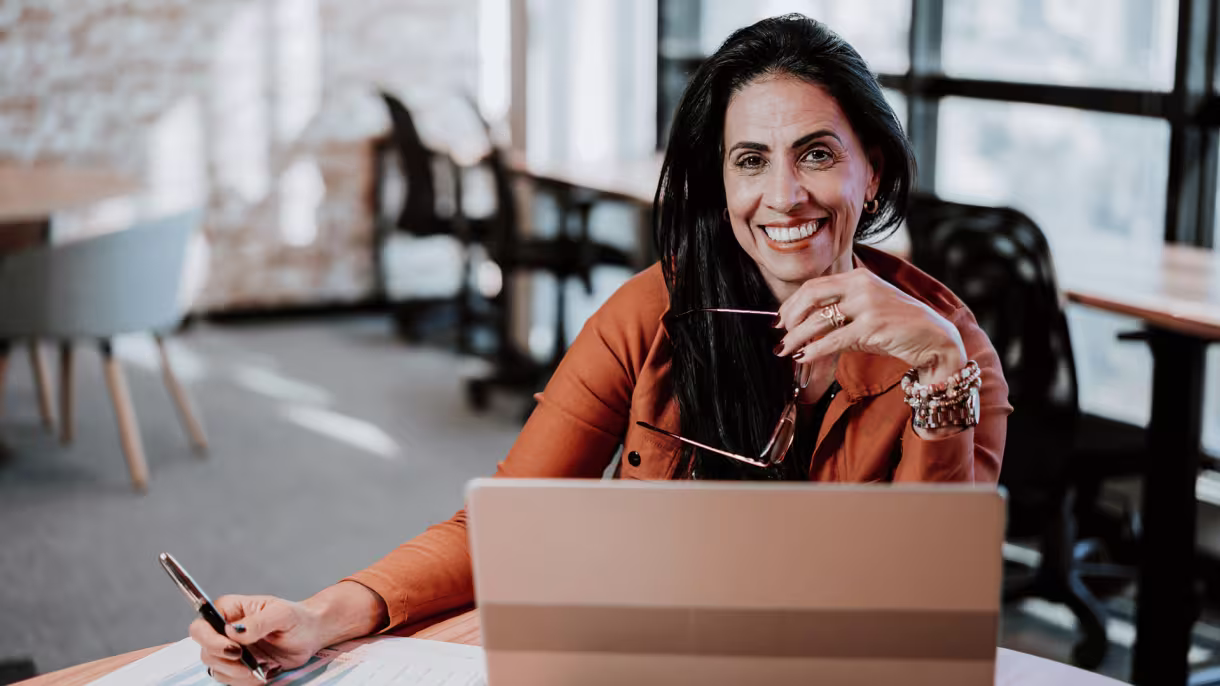 home-leading-lecturer_qjno2a